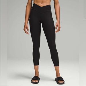 Lululemon V-Waist Black 7/8 Leggings